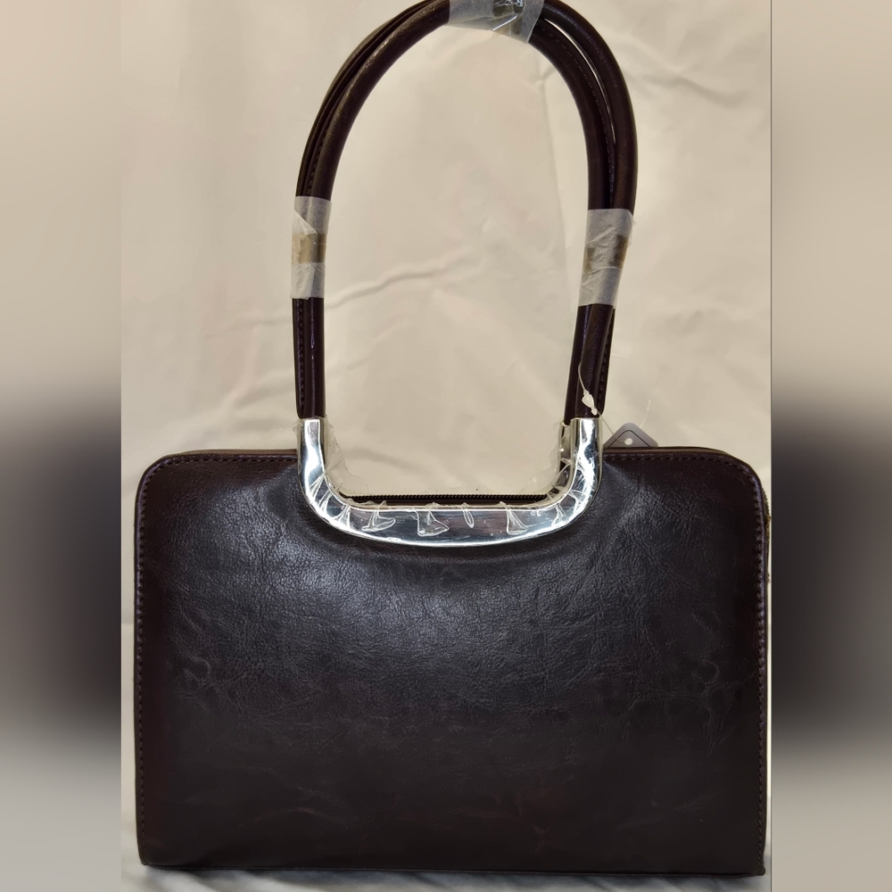Elegant Brown Shoulder Bag